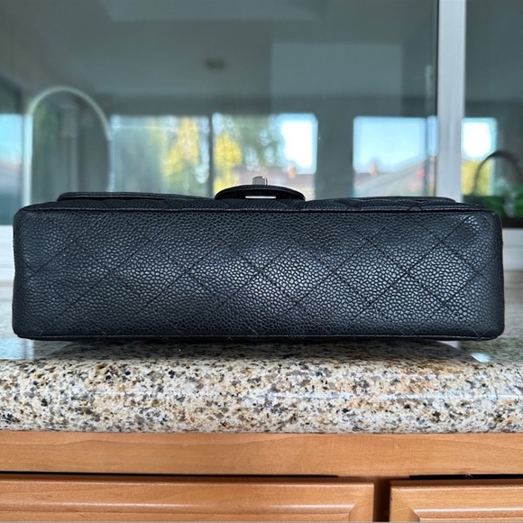 ❌❌SOLD❌❌Classic❌❌ Medium double flap - Picture 2 of 8